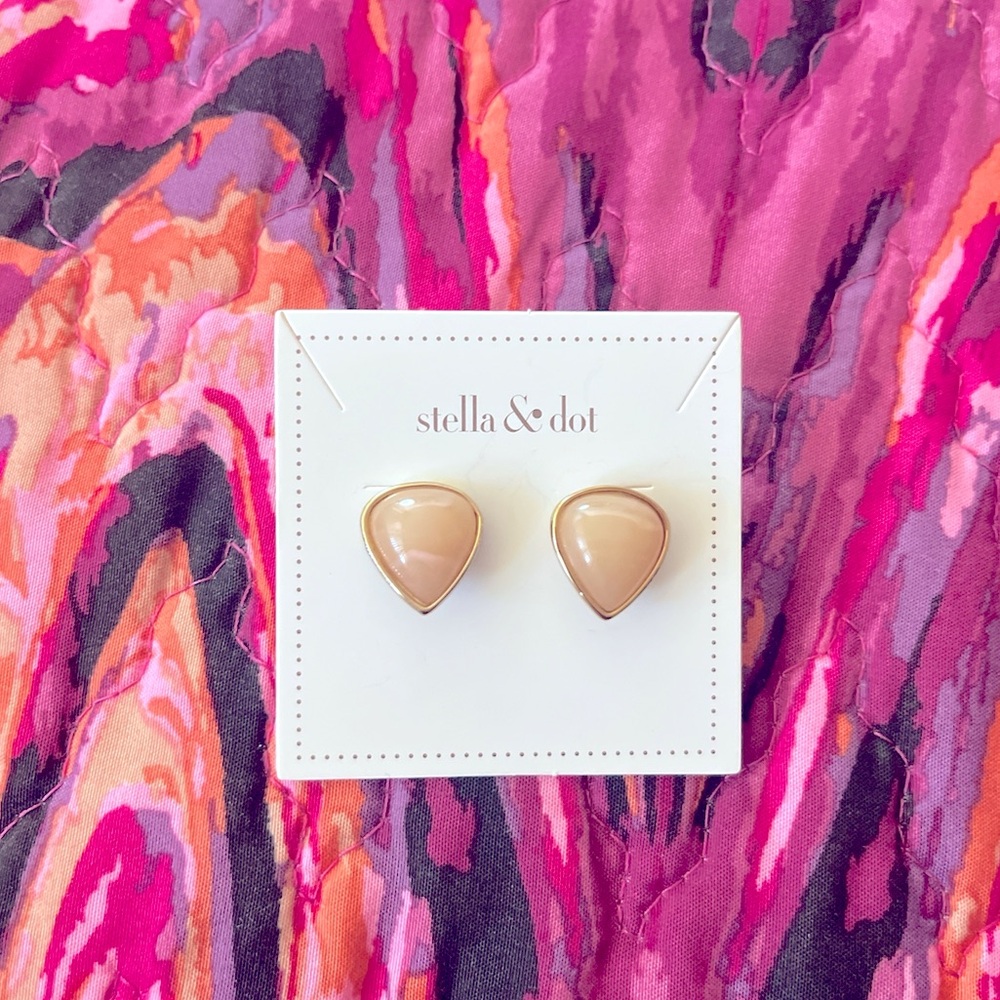 Stella & Dot Riva stud earrings